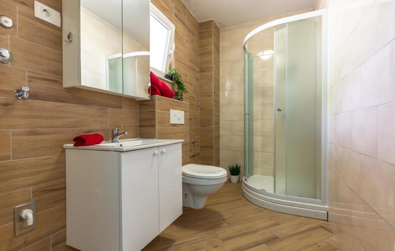 Apartamento Andela 2 Makarska Exterior foto